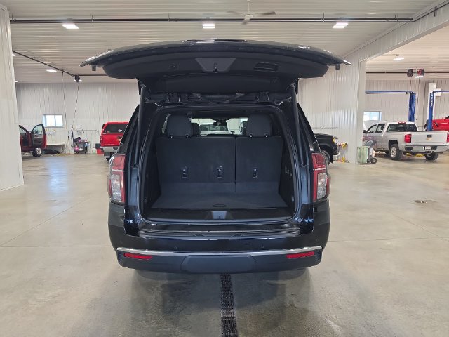 Used 2023 Chevrolet Tahoe LT w/ Luxury Package AWD/4WD image 28