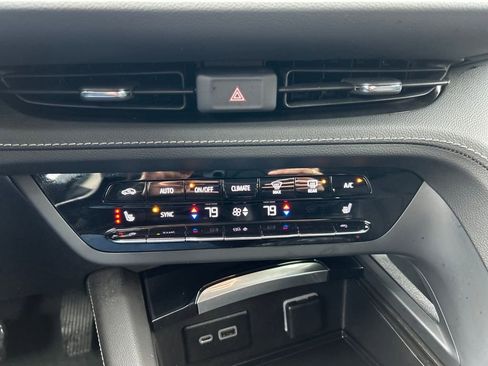 Used 2022 Buick Envision Preferred image 29