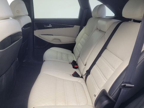 Used 2017 Kia Sorento SX AWD/4WD image 18