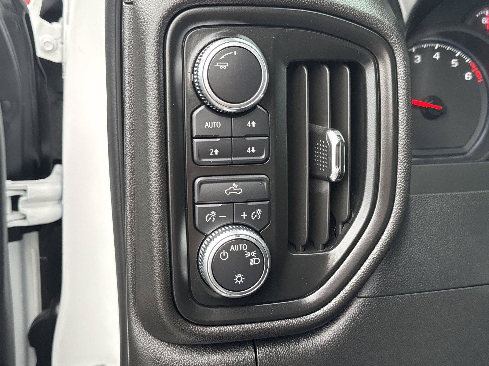 Used 2025 GMC Sierra 1500 Pro w/ Pro Value Package AWD/4WD image 19