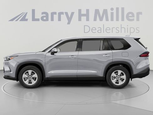 Used 2026 Toyota Grand Highlander AWD image 3