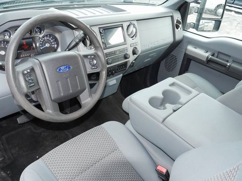 Used 2016 Ford F250 XLT w/ XLT Value Package image 12