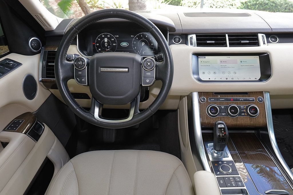 Used 2017 Land Rover Range Rover Sport HSE AWD/4WD image 8