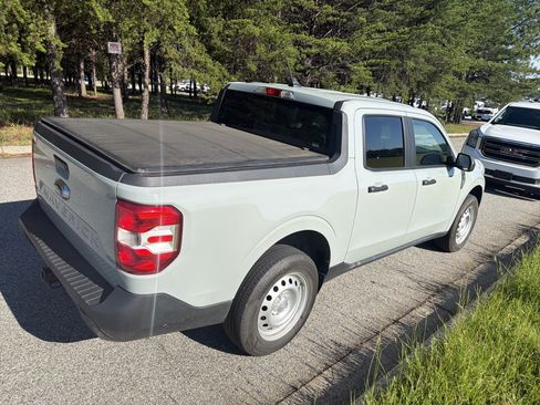 Used 2023 Ford Maverick XL FWD image 10