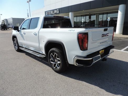 New 2026 GMC Sierra 1500 SLT image 7