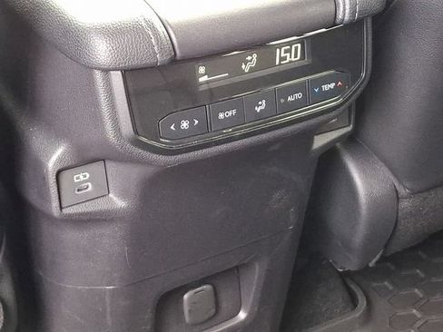 Used 2025 Toyota Grand Highlander AWD image 18