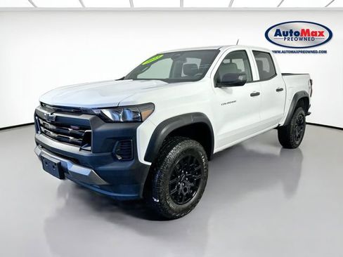 Used 2023 Chevrolet Colorado Trail Boss image 4