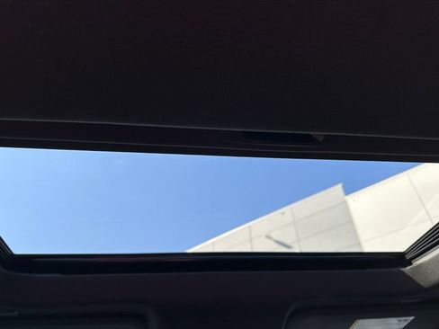 Used 2025 GMC Sierra 2500 AT4 w/ AT4 Premium Plus Package image 12