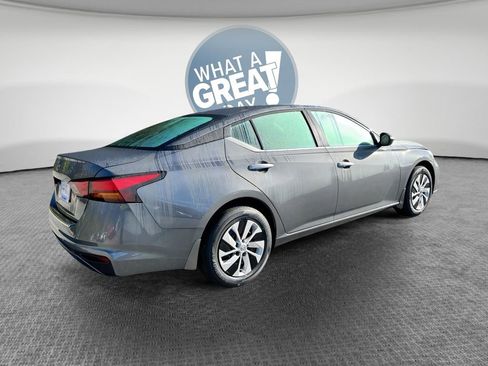 Certified 2025 Nissan Altima 2.5 S image 8