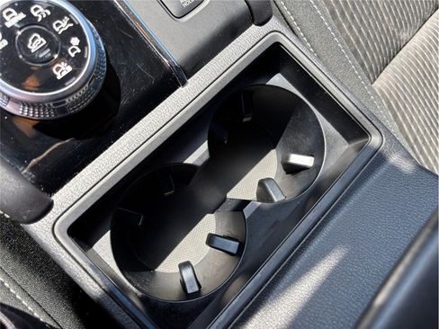 Used 2022 Mitsubishi Outlander ES image 28