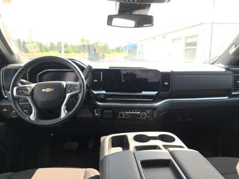 Used 2025 Chevrolet Silverado 2500 LT w/ Safety Package AWD/4WD image 14