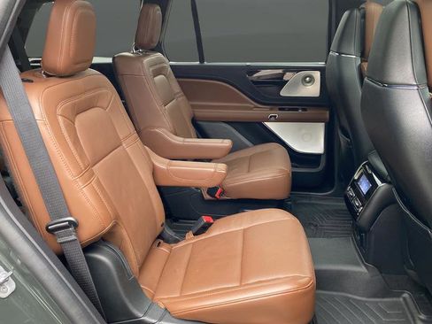 Used 2022 Lincoln Aviator Reserve w/ Equipment Group 201A AWD/4WD image 26