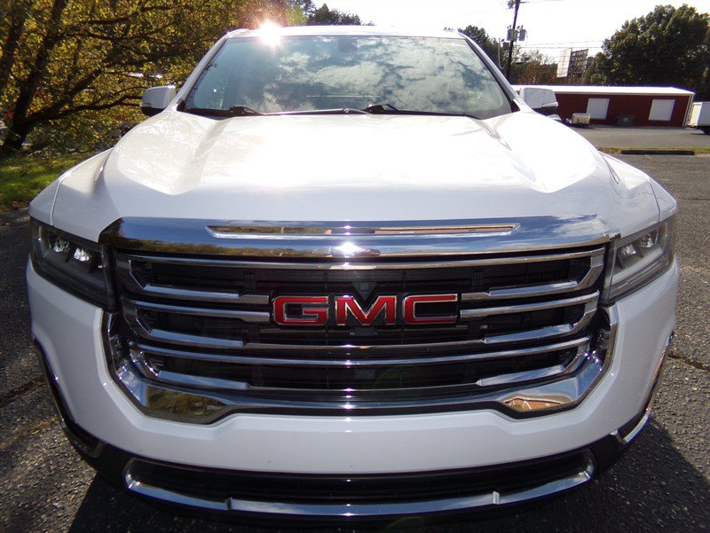 Used 2020 GMC Acadia SLE w/ LPO, Floor Liner Package FWD image 3
