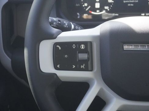 New 2026 Land Rover Defender 110 X-Dynamic SE image 12