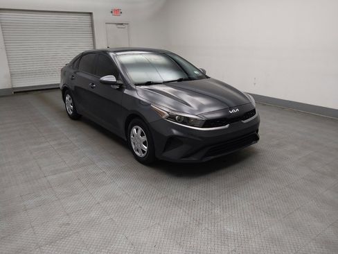 Used 2023 Kia Forte LX FWD image 13