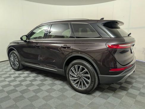 Used 2023 Lincoln Corsair Reserve w/ Towing Package AWD/4WD image 5