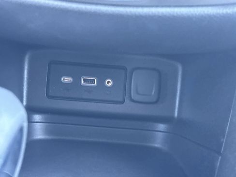 Used 2022 Chevrolet Equinox LT FWD image 24