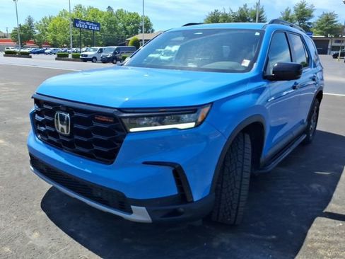 Used 2024 Honda Pilot TrailSport image 27