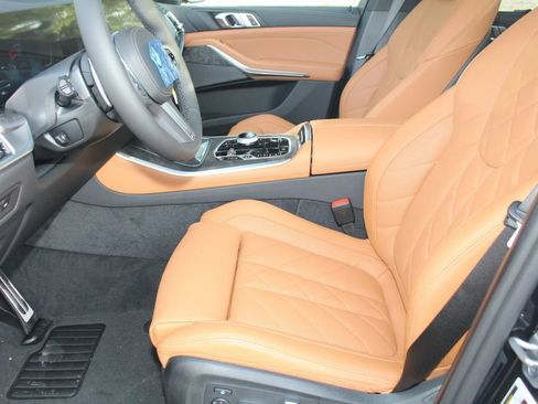 Used 2026 BMW X5 xDrive50e w/ Executive Package AWD/4WD image 19