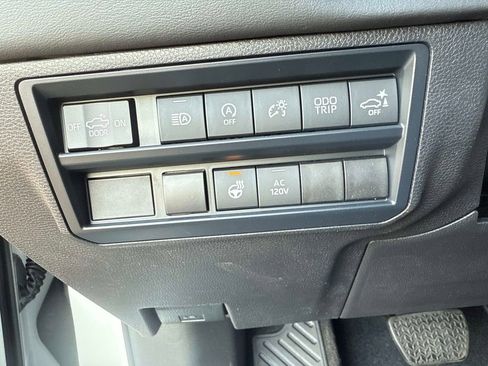 New 2025 Toyota Tundra Platinum image 33