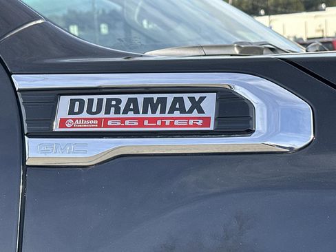 Used 2023 GMC Sierra 3500 Denali w/ Denali Black Diamond Edition image 4