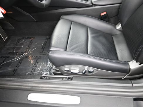 Used 2014 Porsche 911 Carrera 4S image 22