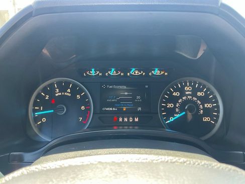 Used 2018 Ford F150 XLT w/ Equipment Group 302A Luxury AWD/4WD image 19