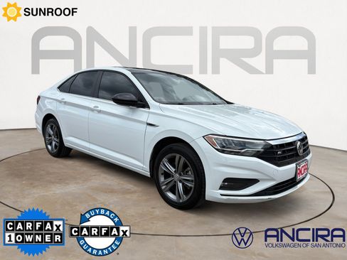 Used 2019 Volkswagen Jetta R-Line FWD image 1