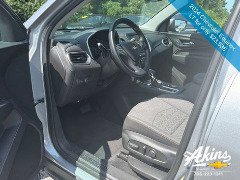 Used 2024 Chevrolet Equinox LT w/ Driver Convenience Package AWD/4WD image 13