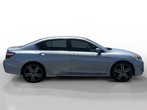 Used 2016 Honda Accord Sport image 6