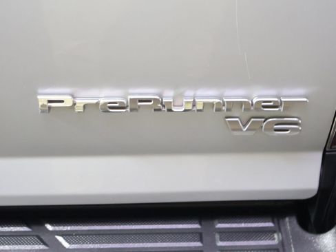 Used 2012 Toyota Tacoma PreRunner w/ TRD Off-Road Pkg RWD image 9