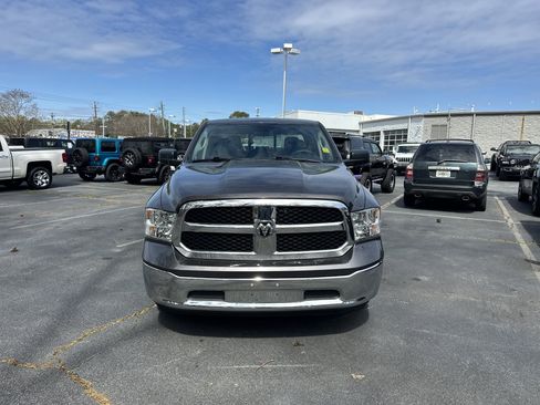 Used 2022 RAM 1500 Classic SLT image 4