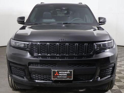 Used 2024 Jeep Grand Cherokee L Altitude image 13