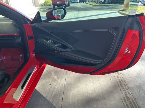 Used 2023 Chevrolet Corvette Stingray Convertible w/ Z51 Performance Package image 29