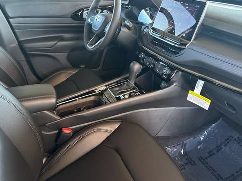 New 2026 Jeep Compass Limited AWD/4WD image 15