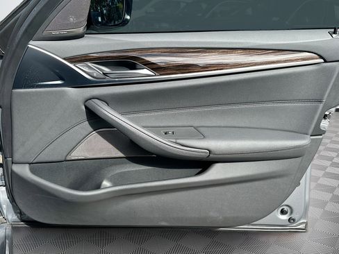 Used 2023 BMW 540i w/ M Sport Package image 35