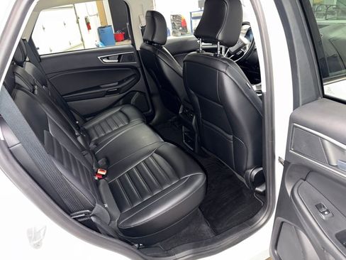 Used 2024 Ford Edge SEL image 17