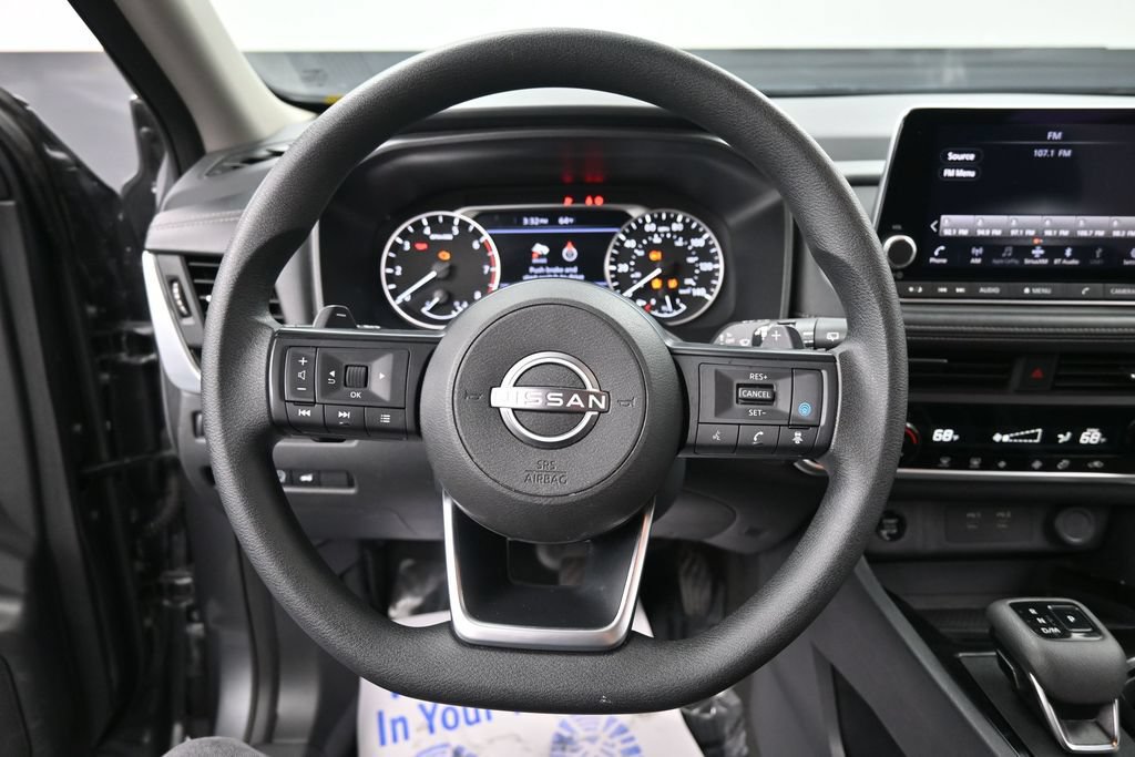 Used 2024 Nissan Rogue SV FWD image 31