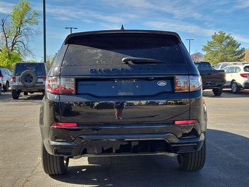 Used 2023 Land Rover Discovery Sport SE R-Dynamic image 8
