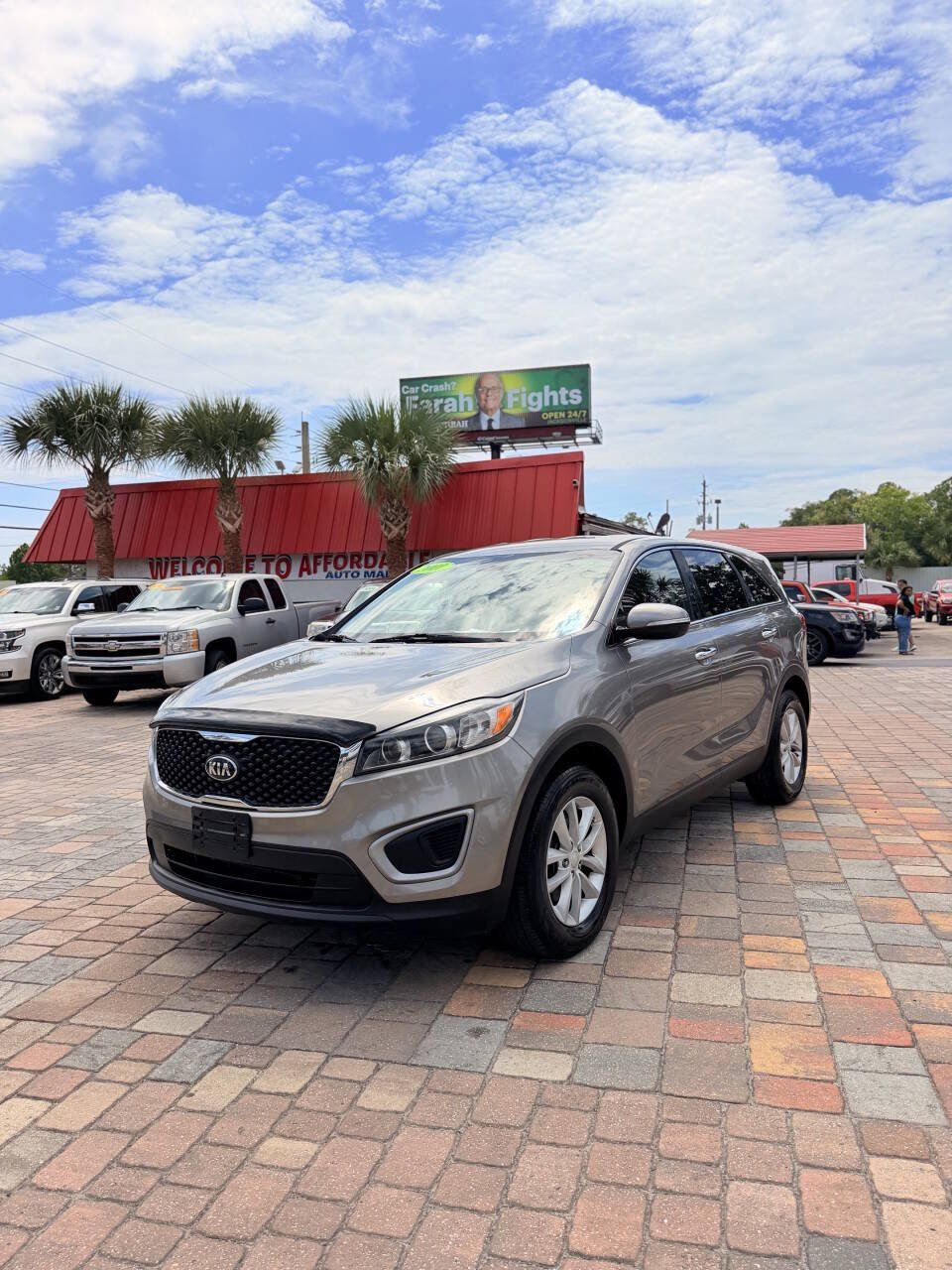 Used 2017 Kia Sorento L FWD image 12