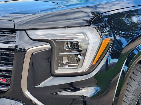 New 2026 GMC Terrain AT4 w/ Technology Package II AWD/4WD image 5