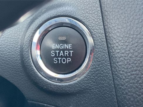 Used 2018 Subaru Outback 2.5i Limited image 35