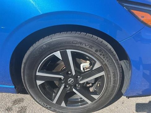 Used 2024 Nissan Sentra SV FWD image 26