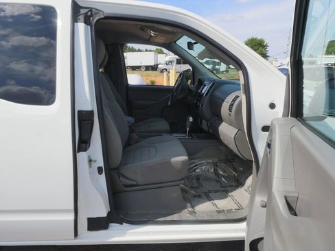 Used 2018 Nissan Frontier S RWD image 23