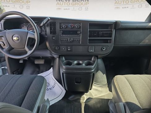 Used 2025 Chevrolet Express 2500 w/ Driver Convenience Package RWD image 10