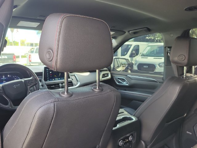 Used 2022 Chevrolet Tahoe RST w/ Luxury Package AWD/4WD image 11