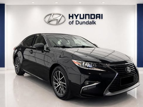 Used 2017 Lexus ES 350 w/ Luxury Package FWD image 1