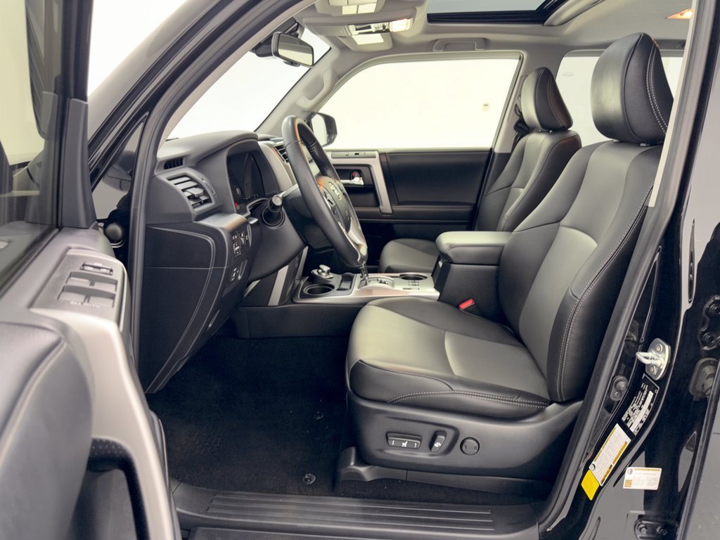 Used 2024 Toyota 4Runner SR5 Premium w/ Moonroof Package AWD/4WD image 5