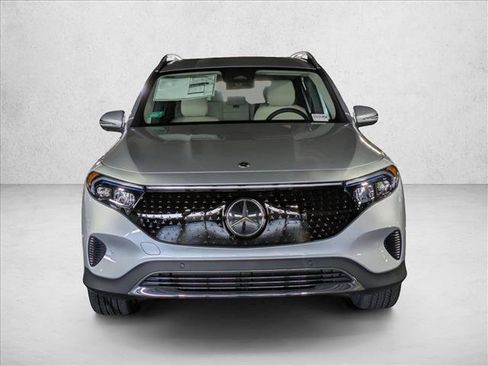 New 2025 Mercedes-Benz EQB 300 4MATIC image 6