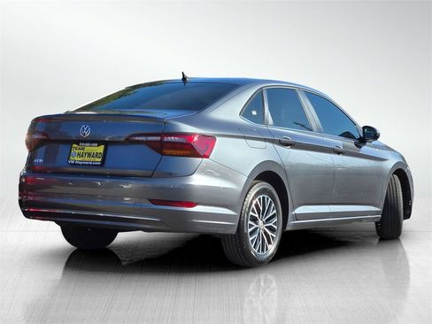 Used 2019 Volkswagen Jetta SE image 4